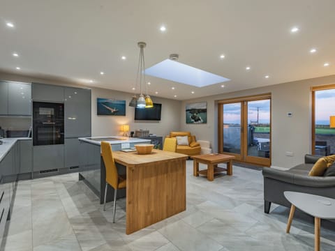 Open plan living space | Ty Cwtch - Anglesey Seaviews, Penrhos Feilw, near Trearddur Bay