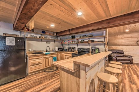Kitchen | Fully Equipped