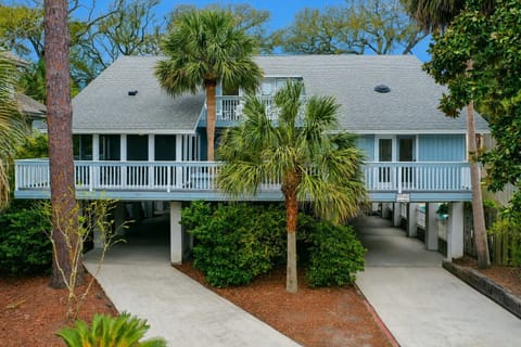 30 Pelican Street