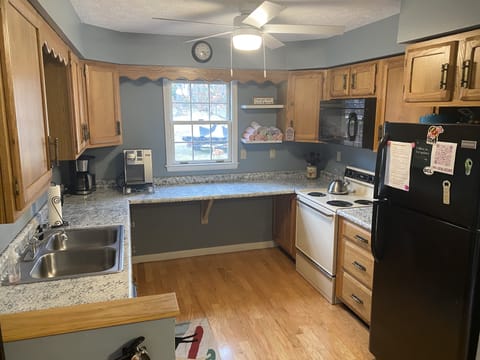 Fully stocked kitchen 