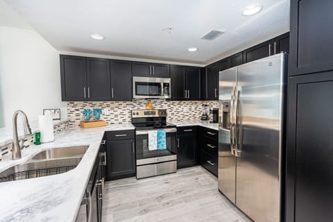 Fully Stocked Kitchen