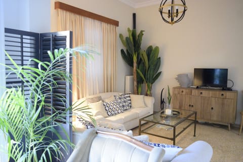 Apartment | Living area | 24-inch Smart TV with digital channels, TV, Netflix