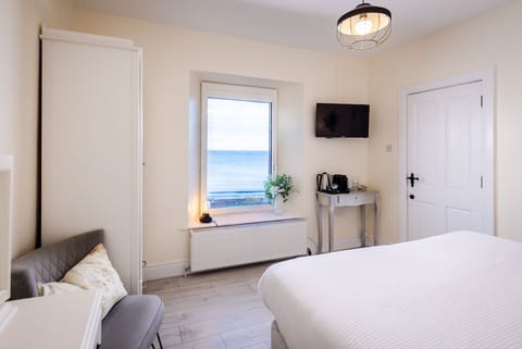 Luxury Double or Twin Room, Ensuite, Sea View (Double or Twin Sea View)