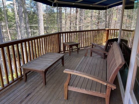 Main level covered deck