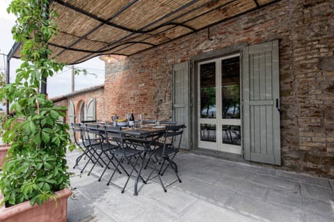 Furniture, Building, Table, Plant, Window, Chair, Wood, Door, Architecture, Brick