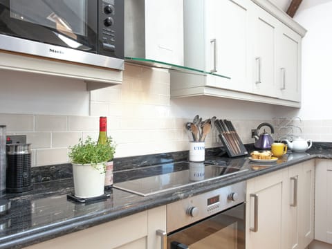 Kitchen | The Cow Shed - Westpitt Farm, Butterleigh, near Tiverton