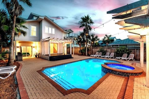 See yourself enjoying our spectacular outdoor oasis, day or night!