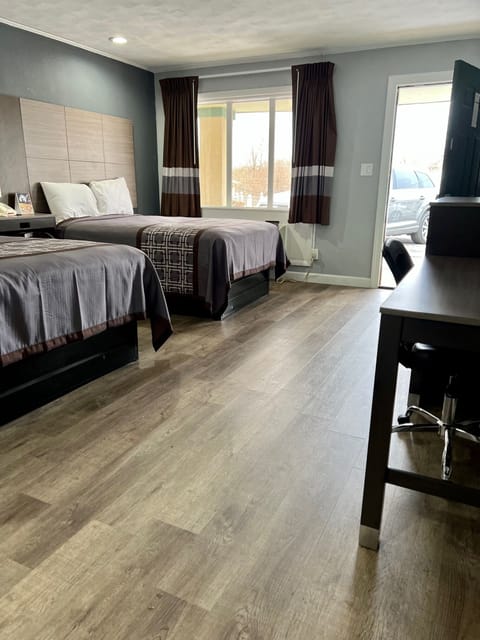 Desk, blackout drapes, free WiFi, bed sheets