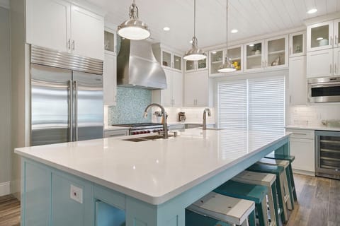 Turtle Tracks - Dunes of Destin Beach - Kitchen