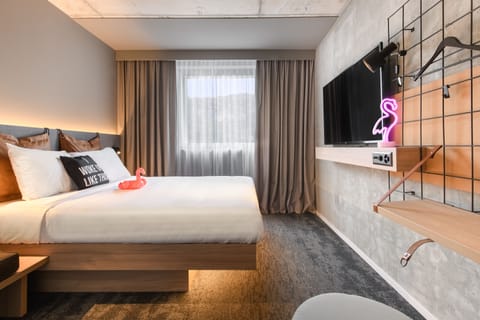 Desk, blackout drapes, free cribs/infant beds, free WiFi