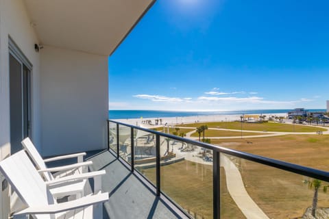 Balcony access off living room/kitchen