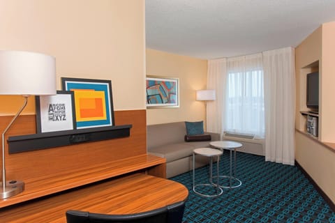 Suite, 1 Bedroom, Corner | Living area | 32-inch flat-screen TV with satellite channels, TV