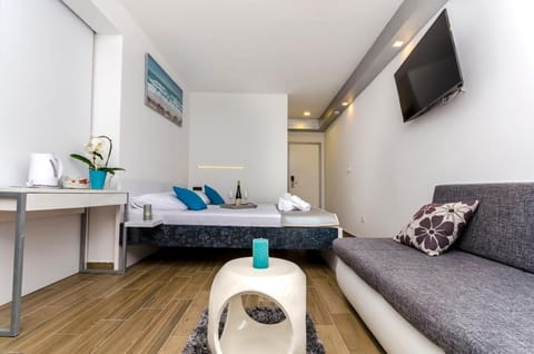 1 bedroom, soundproofing, free WiFi