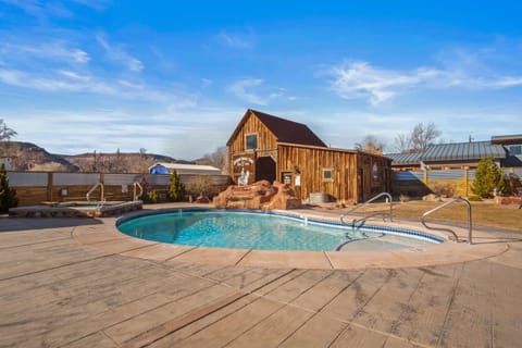 Your Kanab adventure awaits at Timber + Tin B! This 1BR/1BA haven offers relaxation by the pool, movie nights in a restored barn, and endless fun in a private resort community located in the heart of town.