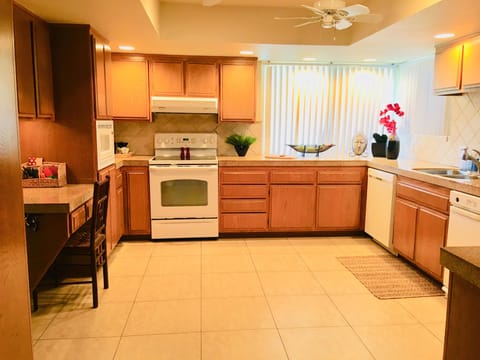 Fully stocked kitchen tools and utensils. Gas oven and stove top, microwave