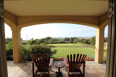 Luxury Double Room, 1 King Bed, Sea View | Egyptian cotton sheets, premium bedding, in-room safe