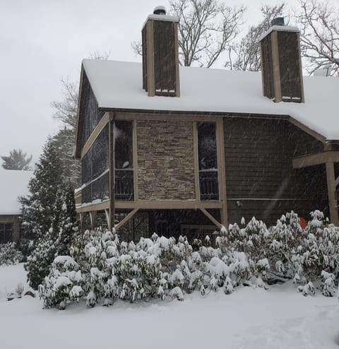 A winter wonderland, sledding, skiing, snowboarding and ice skating nearby.