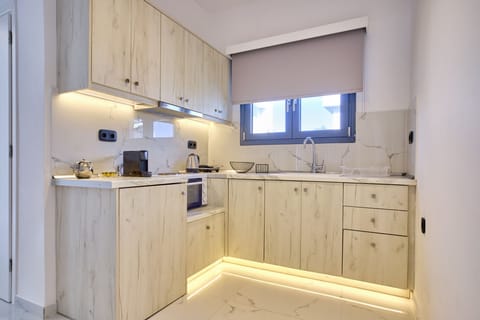 Èmar Villa Arillas Corfu Kitchen