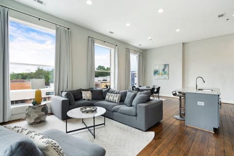 Indulge in the luxury of simplicity in this loft, full of comfort.