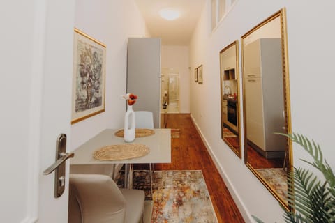 Studio | Living area | 60-cm flat-screen TV with satellite channels