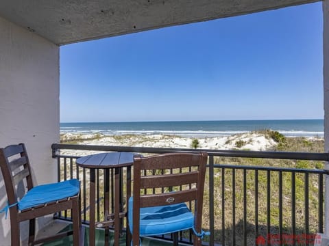 Beachers 232 - Oceanfront Balcony
