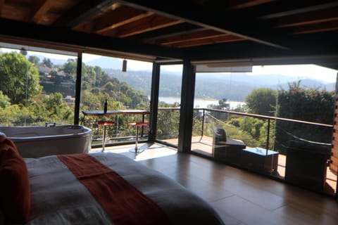 Premium Suite | 1 bedroom, premium bedding, down comforters, Select Comfort beds