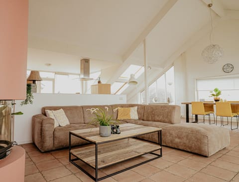 Apartment | Living room