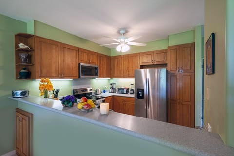 Emmalani Court 411 | Princeville condos | kitchen - Emmalani Court 411 | Princeville condos | kitchen