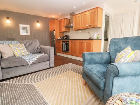 Cottage | Living area