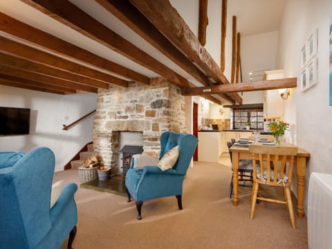 Cottage | Interior