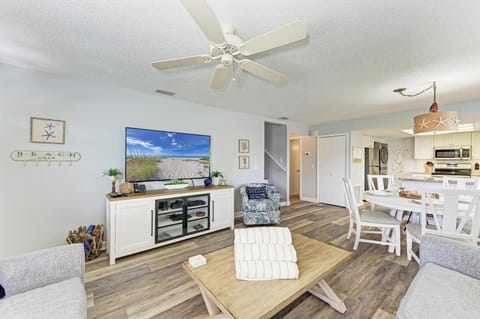 Hideaway Living Room (2)