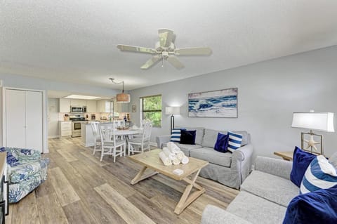 Hideaway Living Room (1)