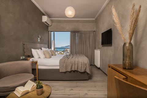 Double or Twin Room, Sea View | Premium bedding, in-room safe, iron/ironing board, free WiFi