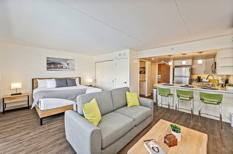 Newly renovated condo - Newly renovated condo