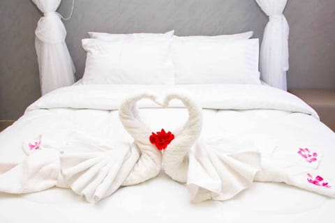 Standard Double Room | Free WiFi, bed sheets