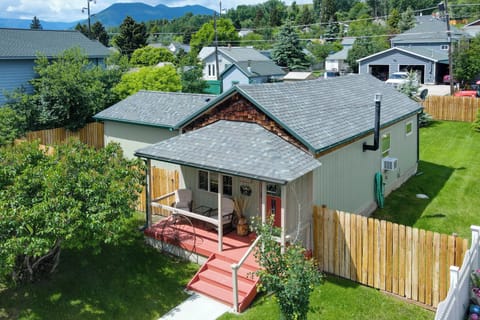 Red Lodge Vacation Rental | 2BR | 2BA | Stairs Required For Access | 925 Sq Ft