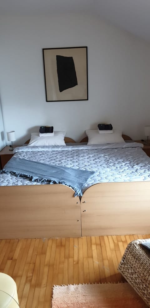 Studio | 2 bedrooms, iron/ironing board, free WiFi, bed sheets