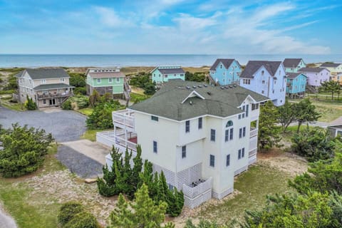 Located in Avon, Good Latitude is sure to bring good vibes to your vacation.