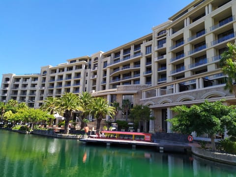 Apartment, 3 Bedrooms, Balcony | Exterior