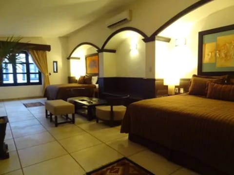 Superior Double Room | In-room safe, desk, iron/ironing board, bed sheets