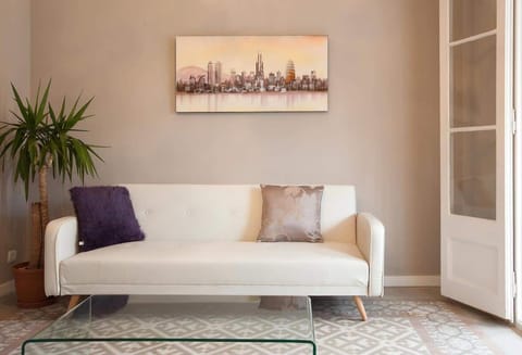 Your bright livingroom with airconditioning.