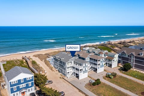 GR0501: The Sun l Aerial View East