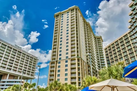 Royale Palms