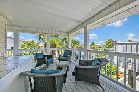 Spacious balcony with plenty of seating