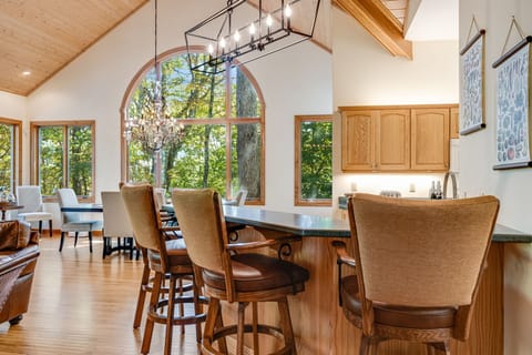 Breakfast Bar Seating