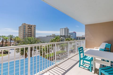 Crystal Tower 305 Balcony