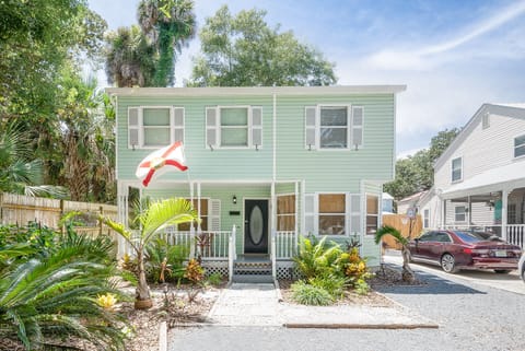 Magnolia House, welcome home!