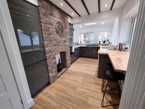 House | Dining