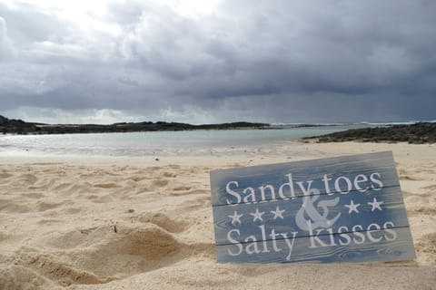Sandy toes & Salty kisses El Cotillo (3089)