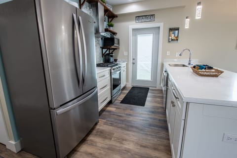 Main level | Kitchen